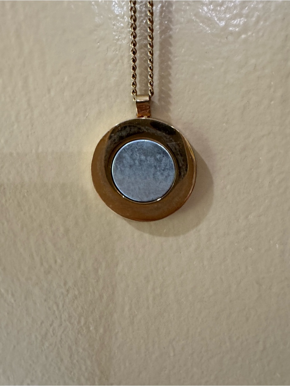 Birdiegirl Gold-Tone Pendant Necklace  ball marker with Pink Golf Cart. - Picture 5 of 6